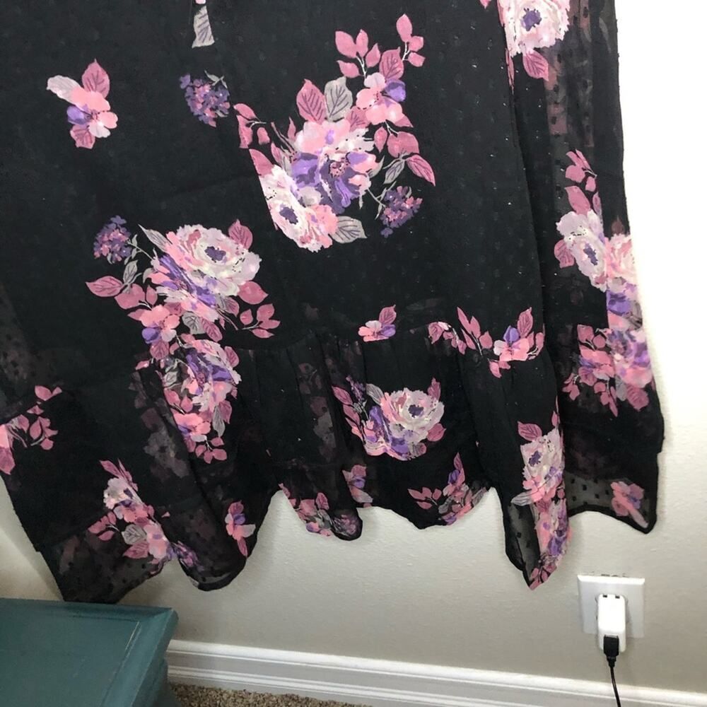Express Black Floral Clip Dot Tiered Midi Dress - Picture 7 of 12